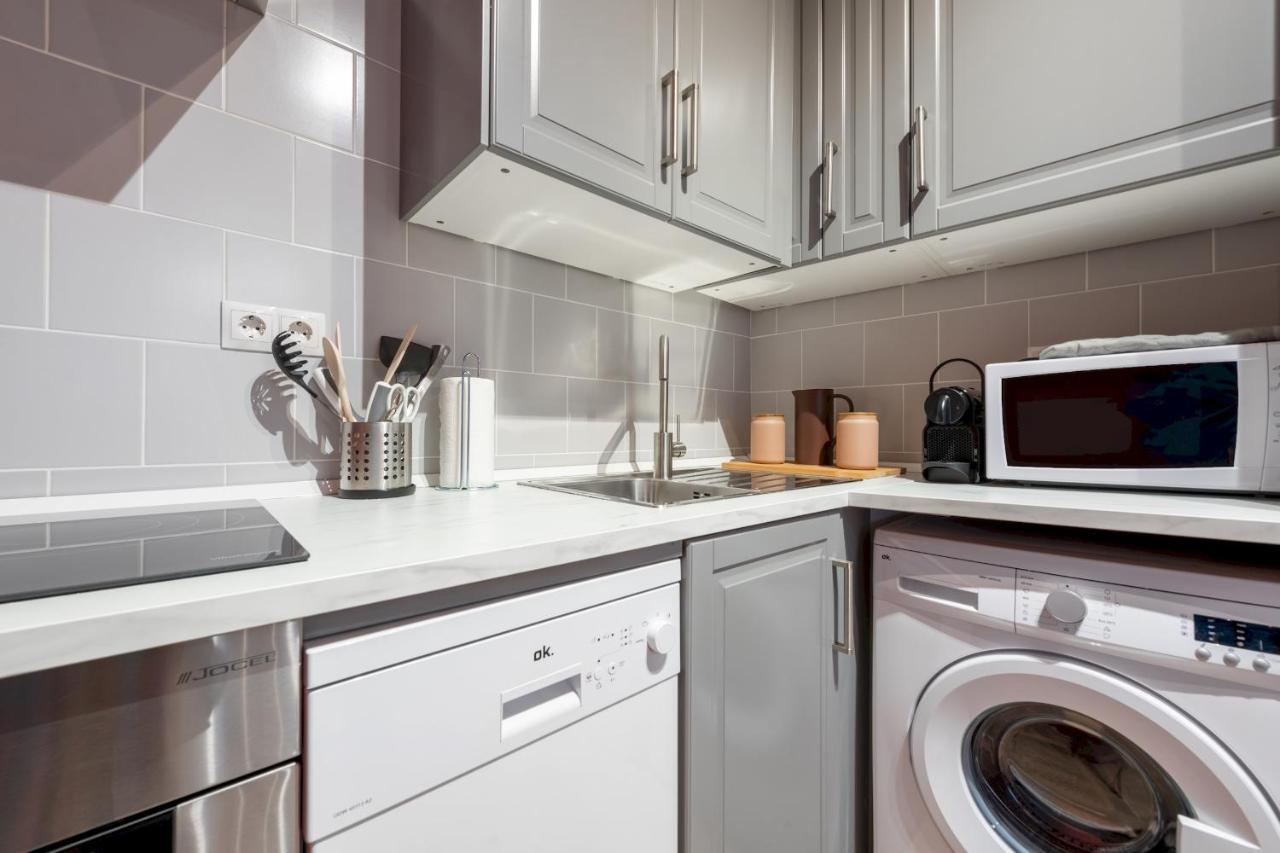 3 Bedrooms 1 Bathroom Furnished - Lavapies- Mintystay Madrid Extérieur photo