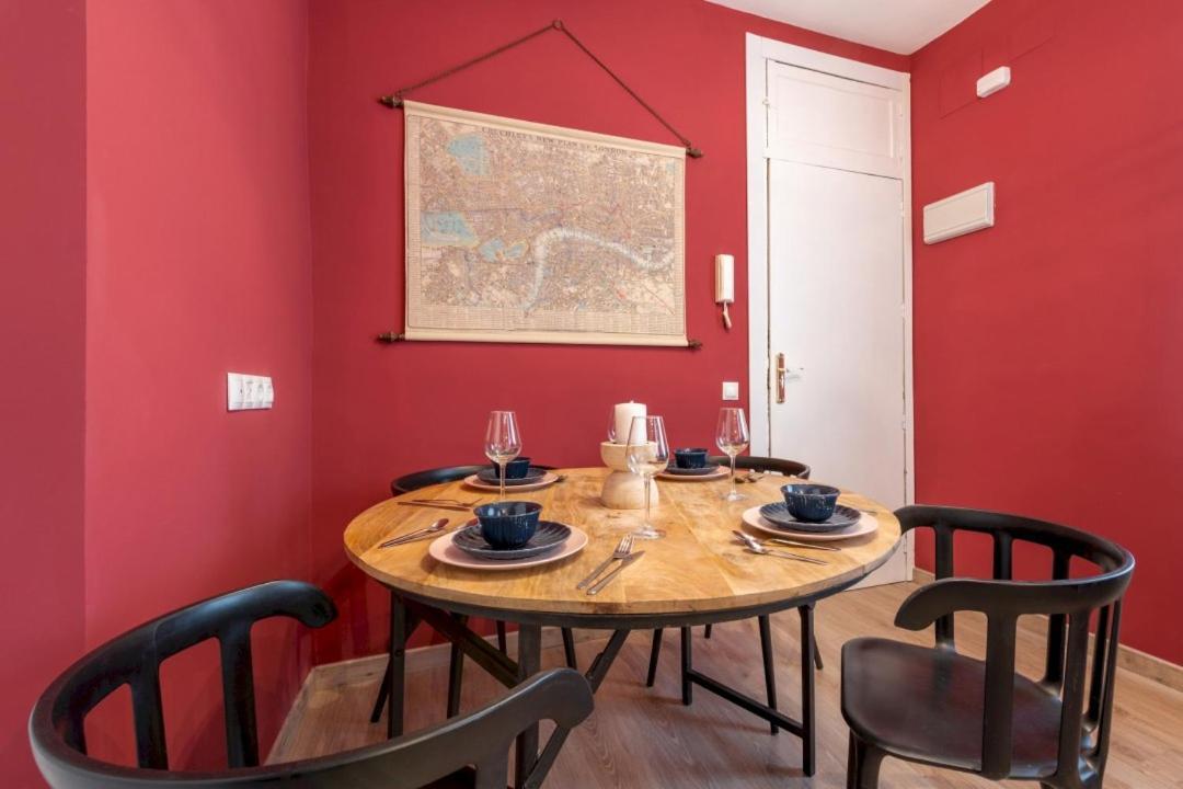 3 Bedrooms 1 Bathroom Furnished - Lavapies- Mintystay Madrid Extérieur photo
